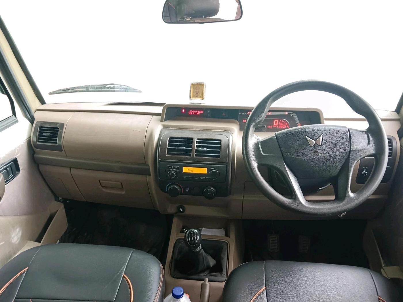2023 Mahindra Bolero B6 (O), Diesel, Manual, 1,12,093 km, interior