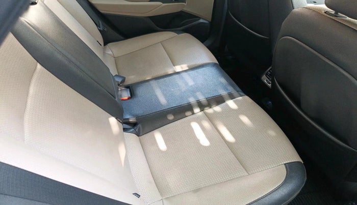 2017 Hyundai Verna 1.6 VTVT SX (O) AT, Petrol, Automatic, 64,543 km, interior