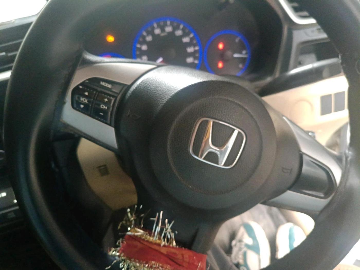 2017 Honda Amaze 1.2L I-VTEC S, CNG, Manual, 60,848 km, interior