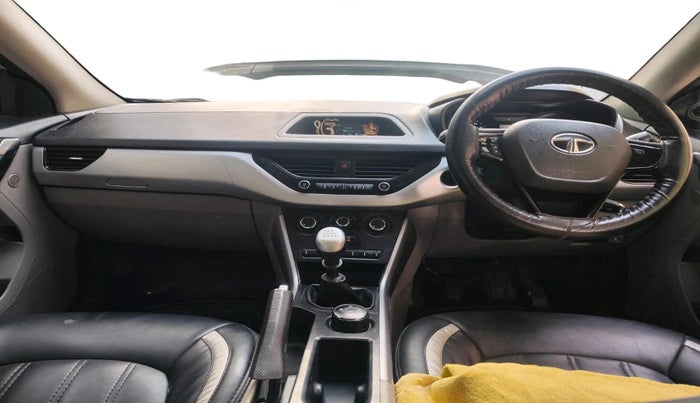 2018 Tata NEXON XM PETROL, CNG, Manual, 54,331 km, interior