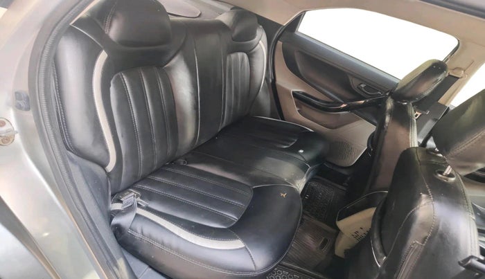 2018 Tata NEXON XM PETROL, CNG, Manual, 54,331 km, interior