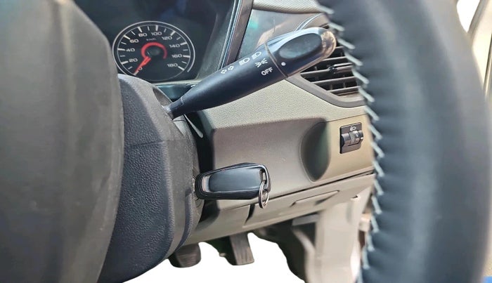 2016 Mahindra Kuv100 K4 6 STR, Petrol, Manual, 73,362 km, interior