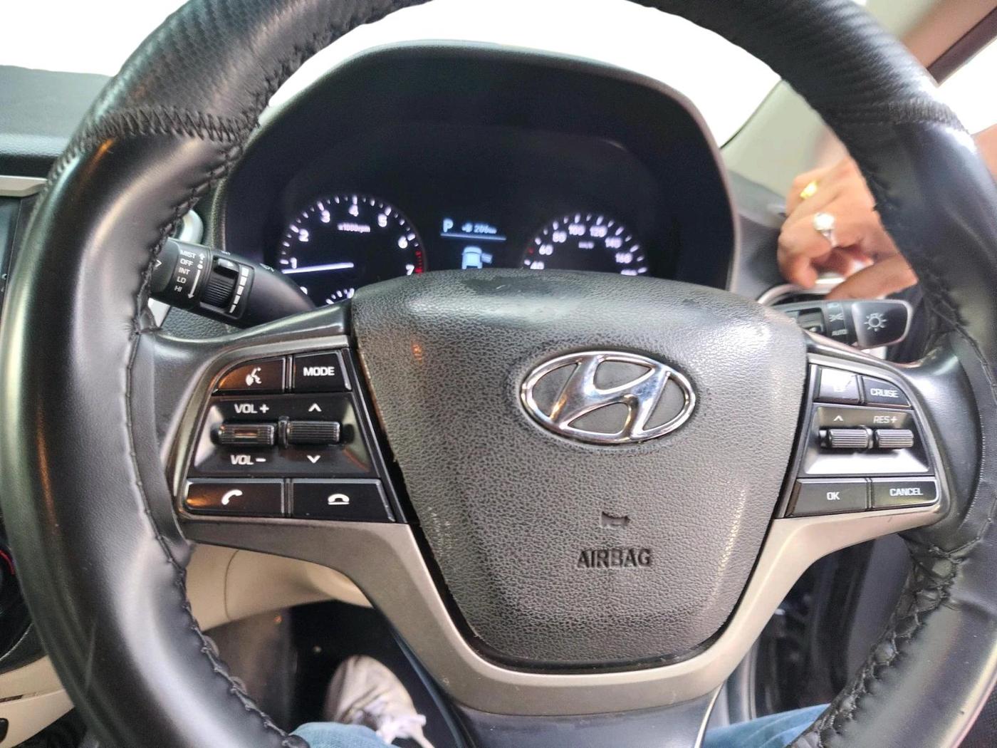 2018 Hyundai Verna 1.6 VTVT SX (O) AT, CNG, Automatic, 69,775 km, interior