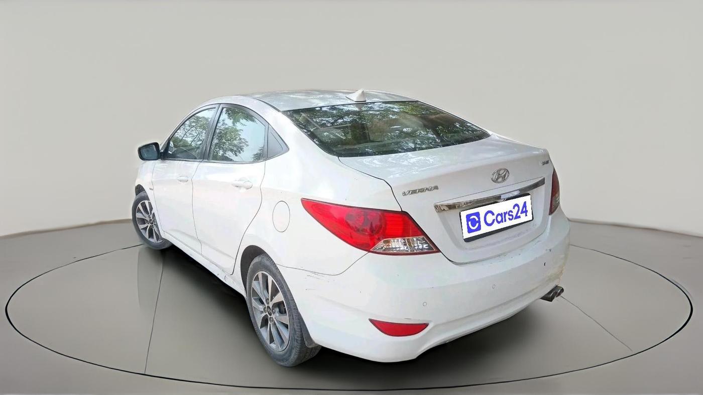 2014 Hyundai Verna FLUIDIC 1.6 VTVT SX AT, Petrol, Automatic, 28,468 km, exterior