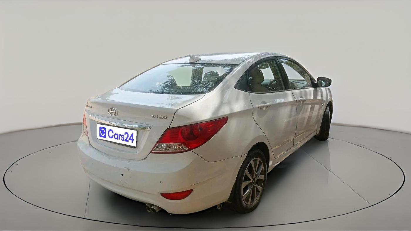 2014 Hyundai Verna FLUIDIC 1.6 VTVT SX AT, Petrol, Automatic, 28,468 km, exterior