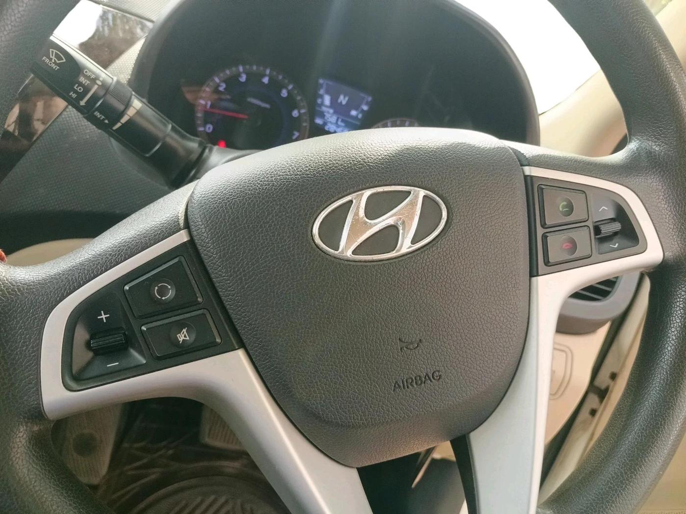 2014 Hyundai Verna FLUIDIC 1.6 VTVT SX AT, Petrol, Automatic, 28,468 km, interior