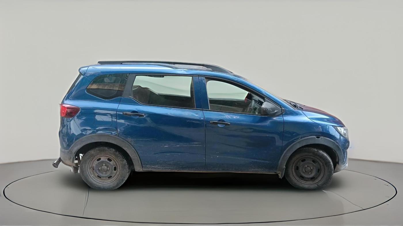 2020 Renault TRIBER RXE MT, Petrol, Manual, 1,00,000 km, exterior