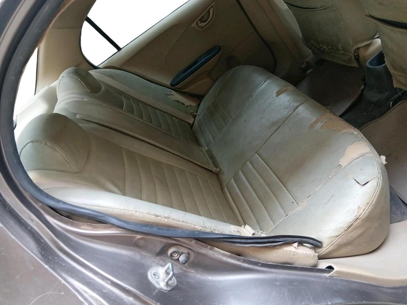 2015 Honda Amaze 1.2L I-VTEC S, Petrol, Manual, 1,23,018 km, interior