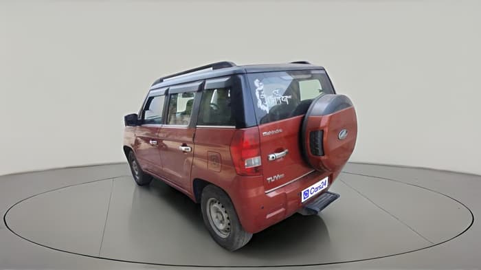 2018 Mahindra TUV300 T4 PLUS, Diesel, Manual, 38,592 km, exterior