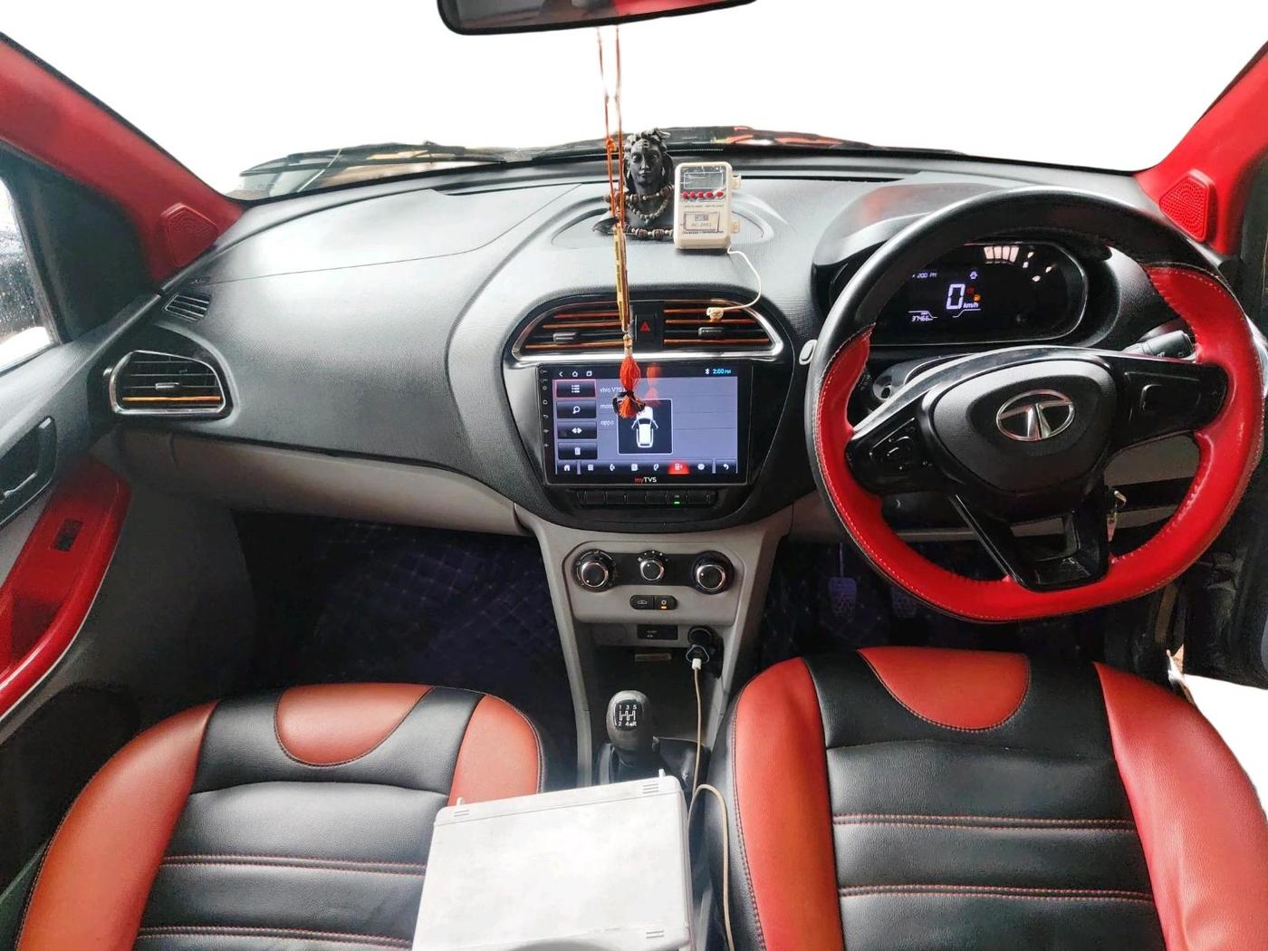 2022 Tata Tiago XT CNG, CNG, Manual, 37,466 km, interior