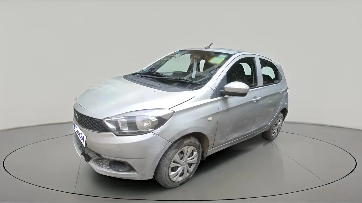 2017 Tata Tiago XT PETROL, Petrol, Manual, 1,57,700 km, exterior