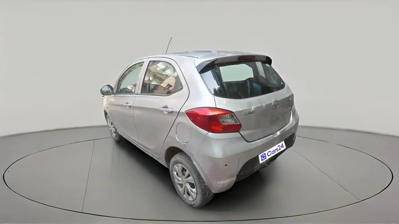 2017 Tata Tiago XT PETROL, Petrol, Manual, 1,57,700 km, exterior