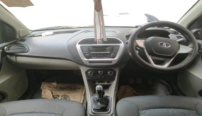 2017 Tata Tiago XT PETROL, Petrol, Manual, 1,57,633 km, interior