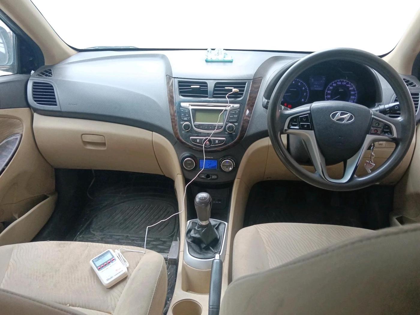 2013 Hyundai Verna FLUIDIC 1.6 VTVT SX, CNG, Manual, 94,388 km, interior