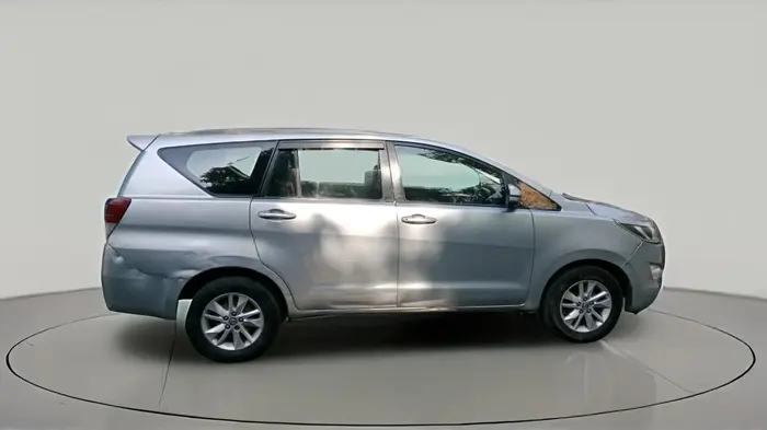 2016 Toyota Innova Crysta 2.4 GX 8 STR, Diesel, Manual, 1,75,616 km, exterior