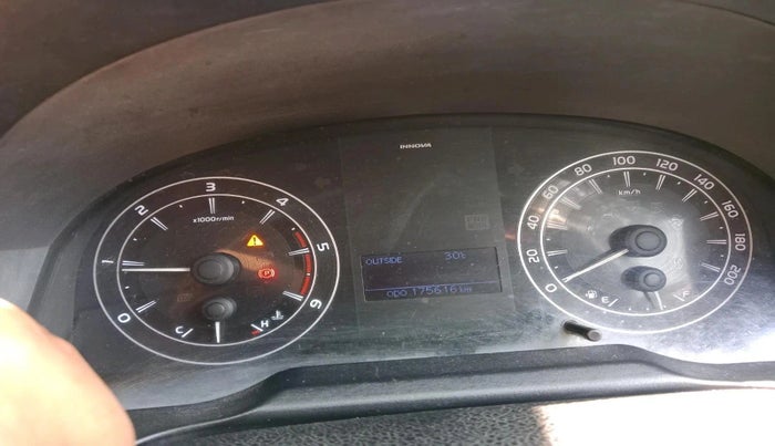 2016 Toyota Innova Crysta 2.4 GX 8 STR, Diesel, Manual, 1,75,616 km, interior