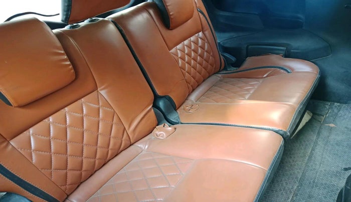 2016 Toyota Innova Crysta 2.4 GX 8 STR, Diesel, Manual, 1,75,616 km, interior