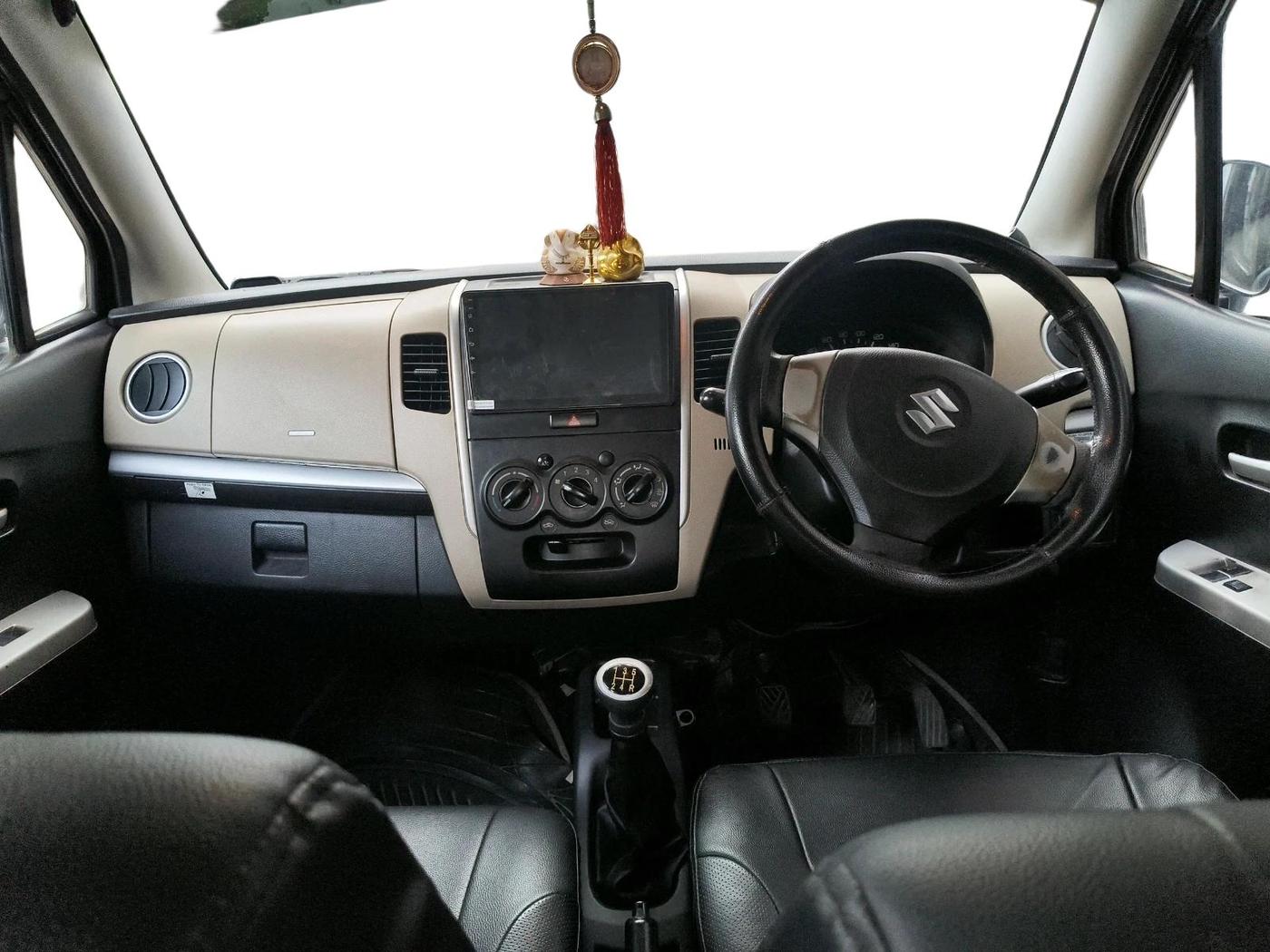 2017 Maruti Wagon R 1.0 LXI CNG, CNG, Manual, 84,089 km, interior