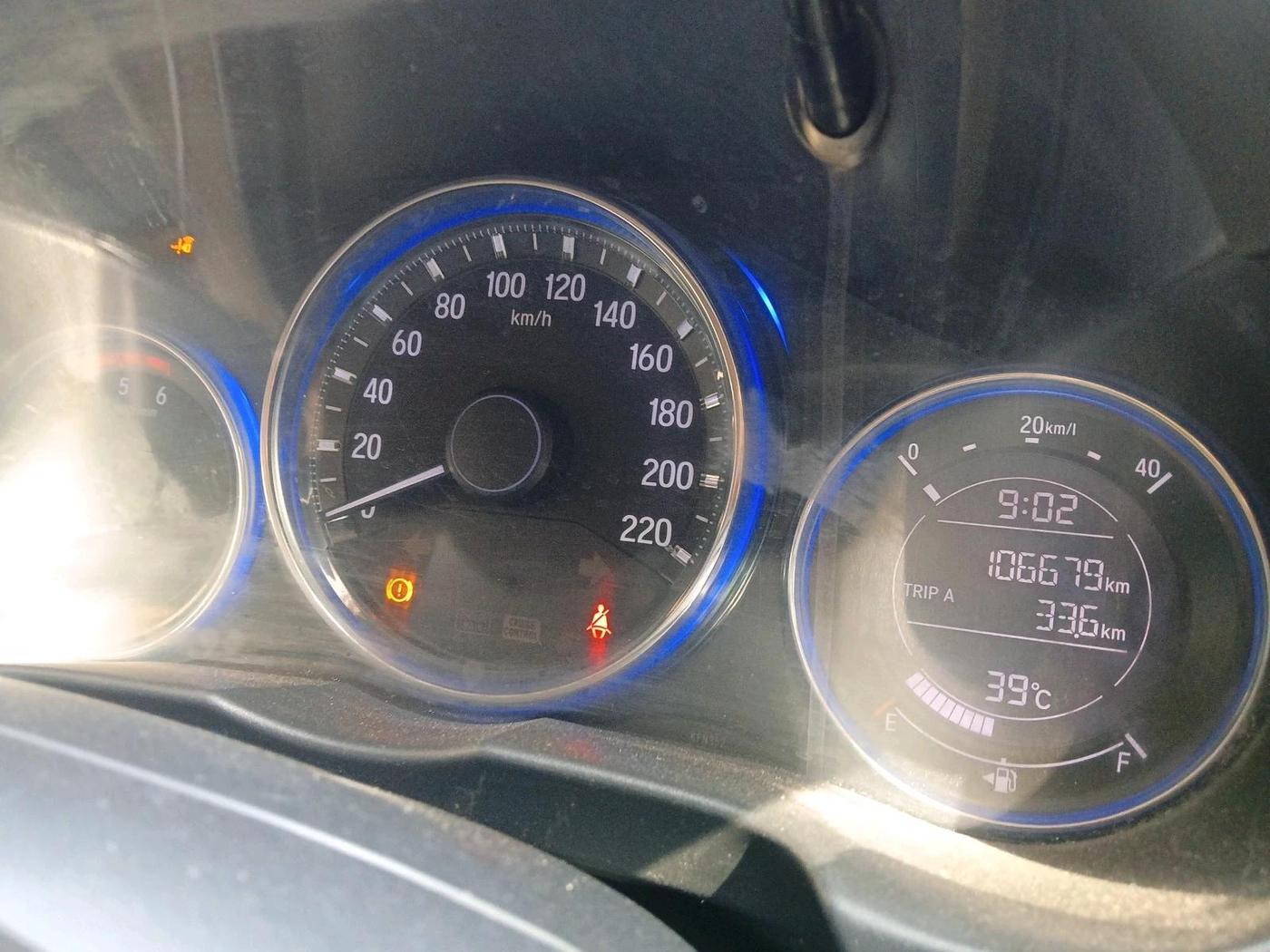 2016 Honda City 1.5L I-DTEC VX (O) MT, Diesel, Manual, 1,06,679 km, interior