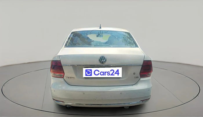 2016 Volkswagen Vento HIGHLINE PETROL AT, Petrol, Automatic, 44,007 km, exterior