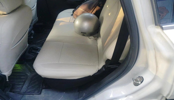 2022 Mahindra XUV700 AX 5 P MT 5 STR, Petrol, Manual, 12,290 km, interior