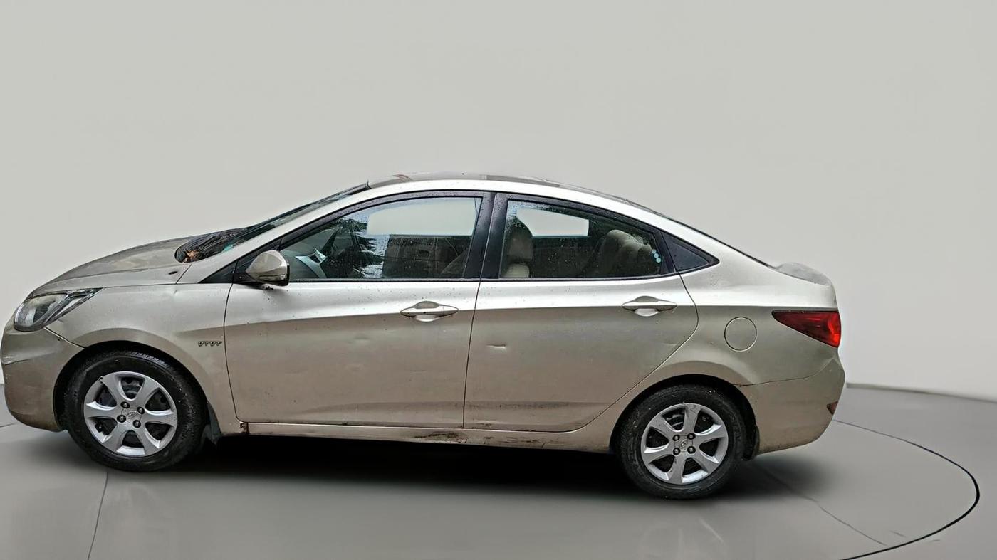 2011 Hyundai Verna FLUIDIC 1.4 VTVT, Petrol, Manual, 69,869 km, exterior