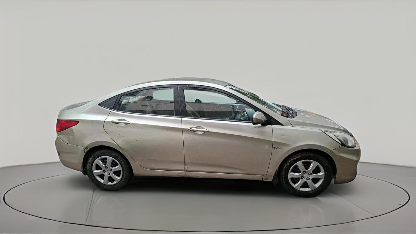 2011 Hyundai Verna FLUIDIC 1.4 VTVT, Petrol, Manual, 69,869 km, exterior