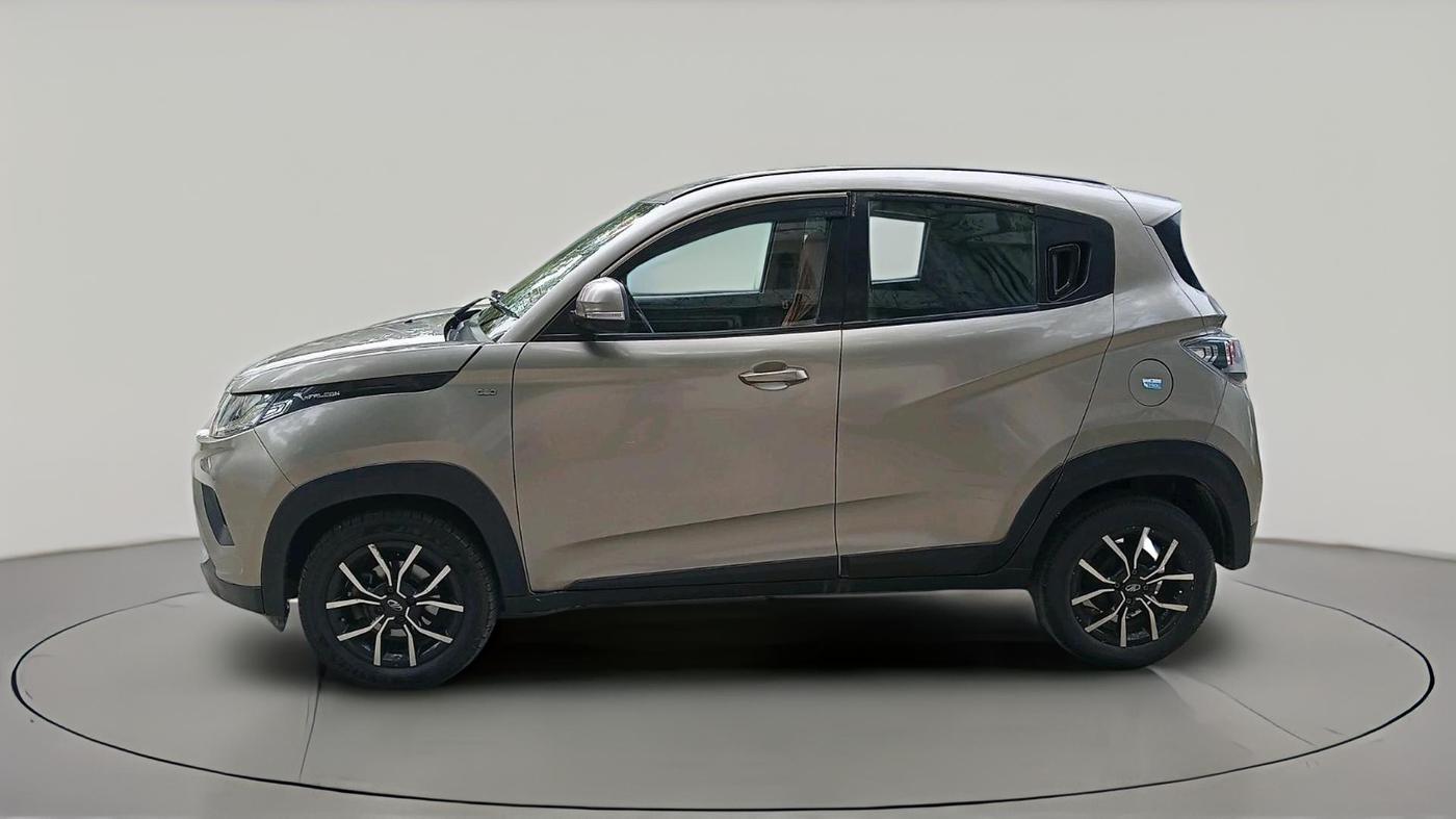 2018 Mahindra KUV 100 NXT K8 P 6 STR, Petrol, Manual, 68,015 km, exterior
