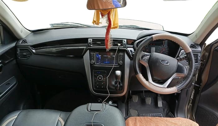 2018 Mahindra KUV 100 NXT K8 P 6 STR, Petrol, Manual, 68,015 km, interior