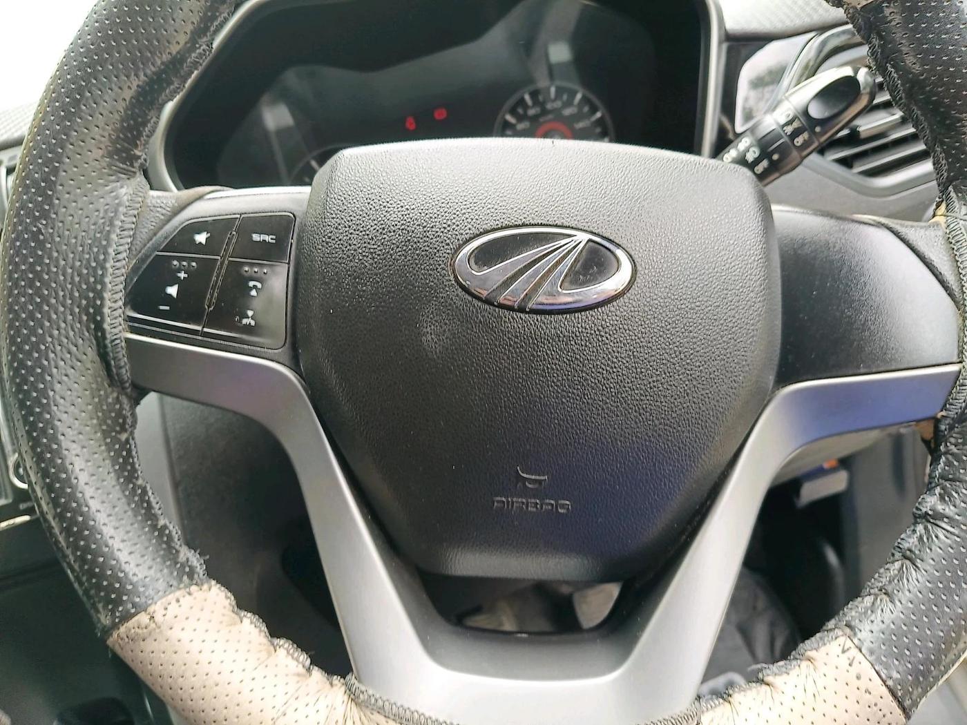 2018 Mahindra KUV 100 NXT K8 P 6 STR, Petrol, Manual, 68,015 km, interior