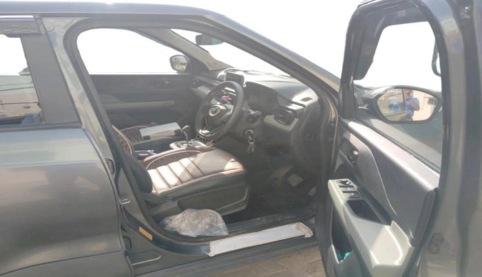 2024 Tata PUNCH ADVENTURE RHYTHM PACK AMT, Petrol, Automatic, 14,897 km, interior