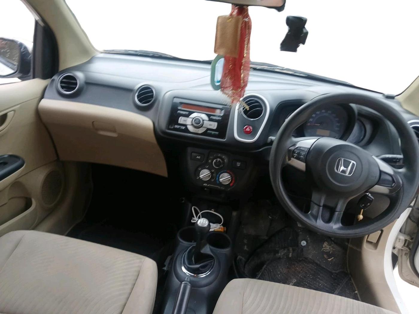 2014 Honda Mobilio 1.5L I-VTEC S, Petrol, Manual, 73,467 km, interior