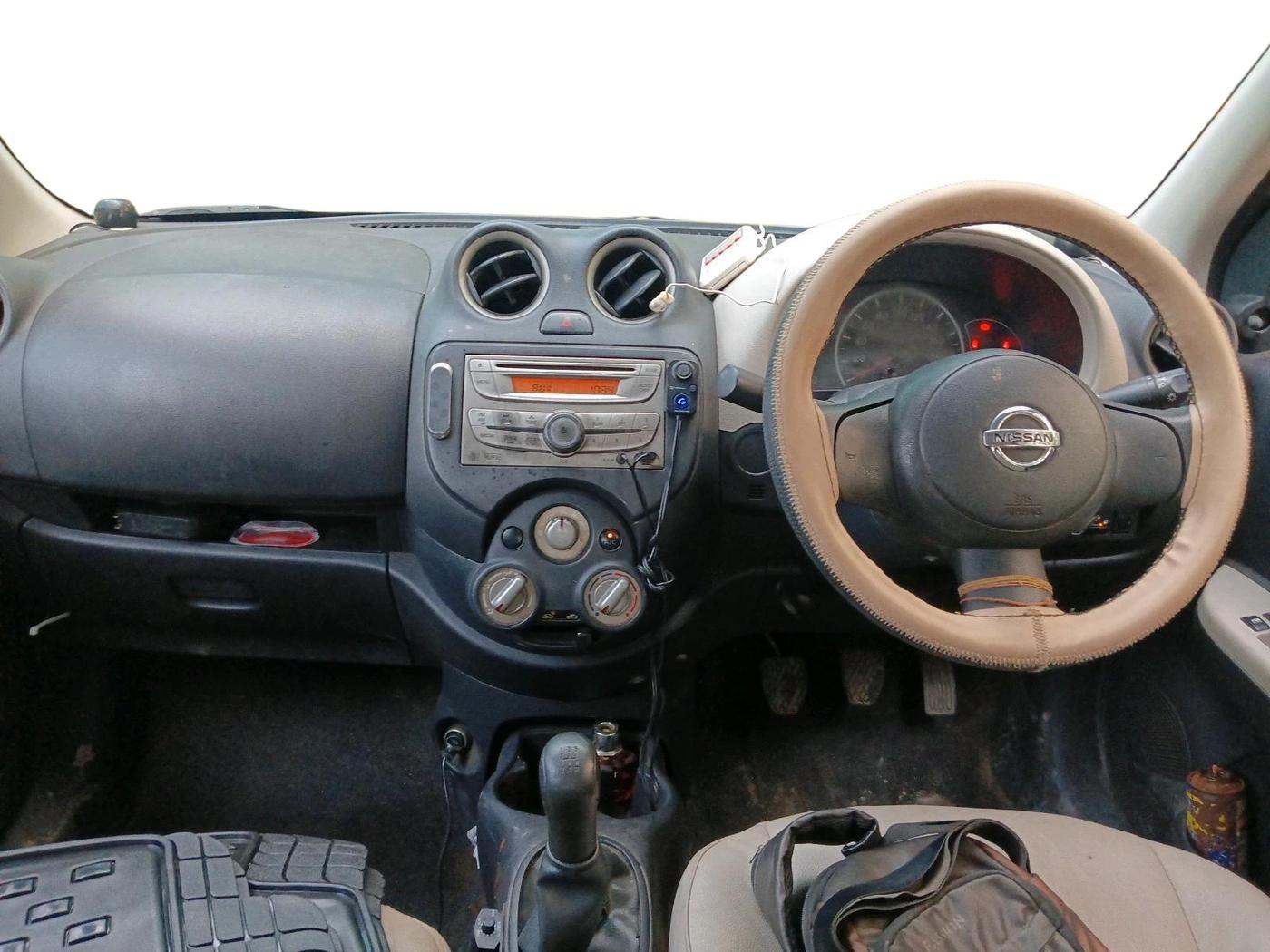 2015 Nissan Micra Active XV, CNG, Manual, 53,381 km, interior