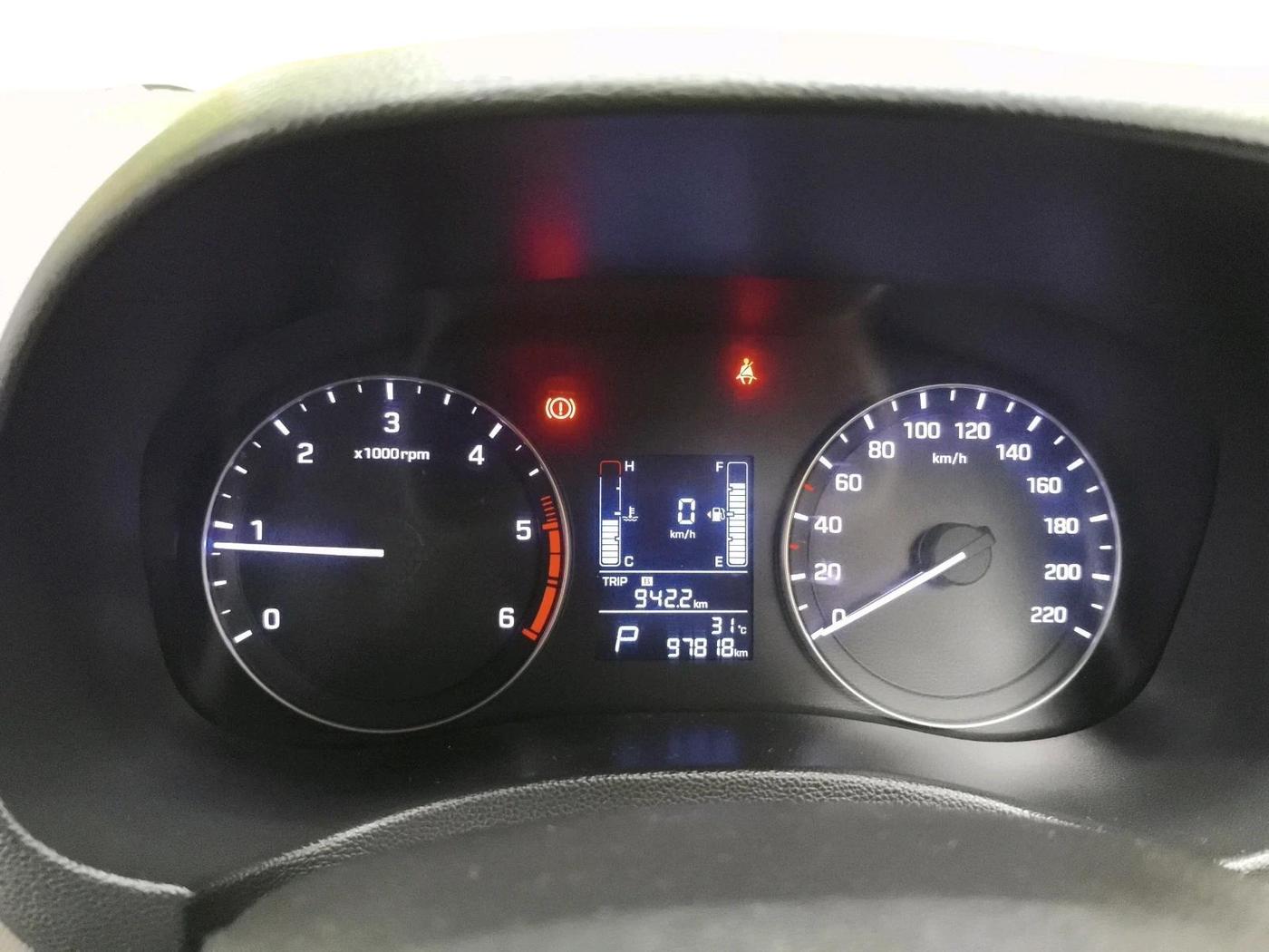 2017 Hyundai Creta SX PLUS AT 1.6 DIESEL, Diesel, Automatic, 97,818 km, interior