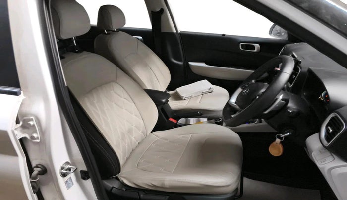 2024 Hyundai VENUE S (O) 1.0 Turbo Petrol DCT, Petrol, Automatic, 15,217 km, interior