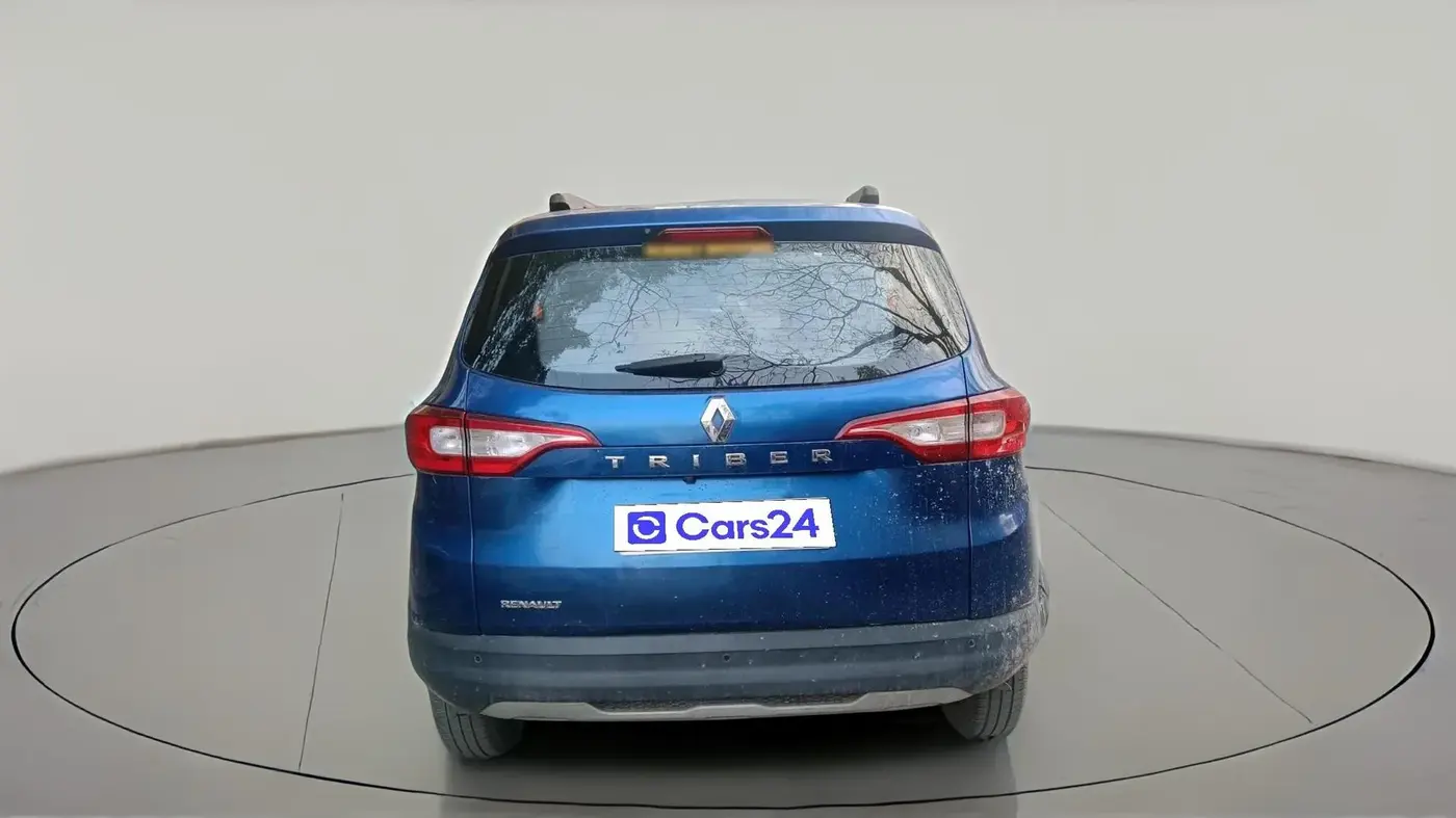 2022 Renault TRIBER RXZ AMT, Petrol, Automatic, 31,640 km, exterior