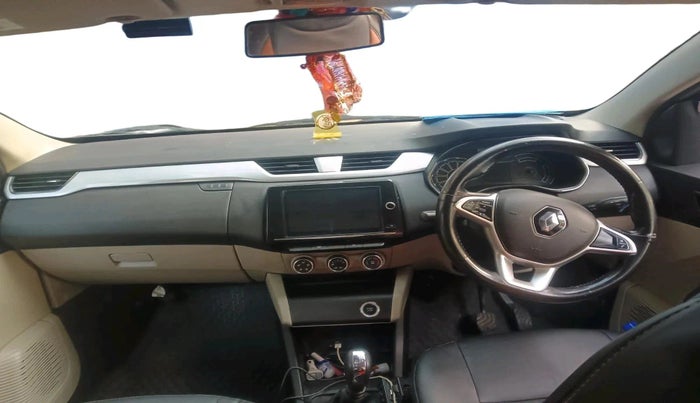 2022 Renault TRIBER RXZ AMT, Petrol, Automatic, 31,640 km, interior