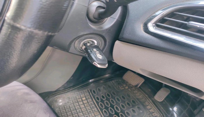 2018 Tata Tiago XZA PETROL, CNG, Automatic, 1,05,151 km, interior