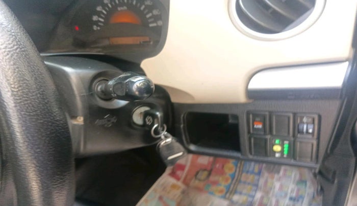 2017 Maruti Wagon R 1.0 LXI CNG, CNG, Manual, 68,378 km, interior