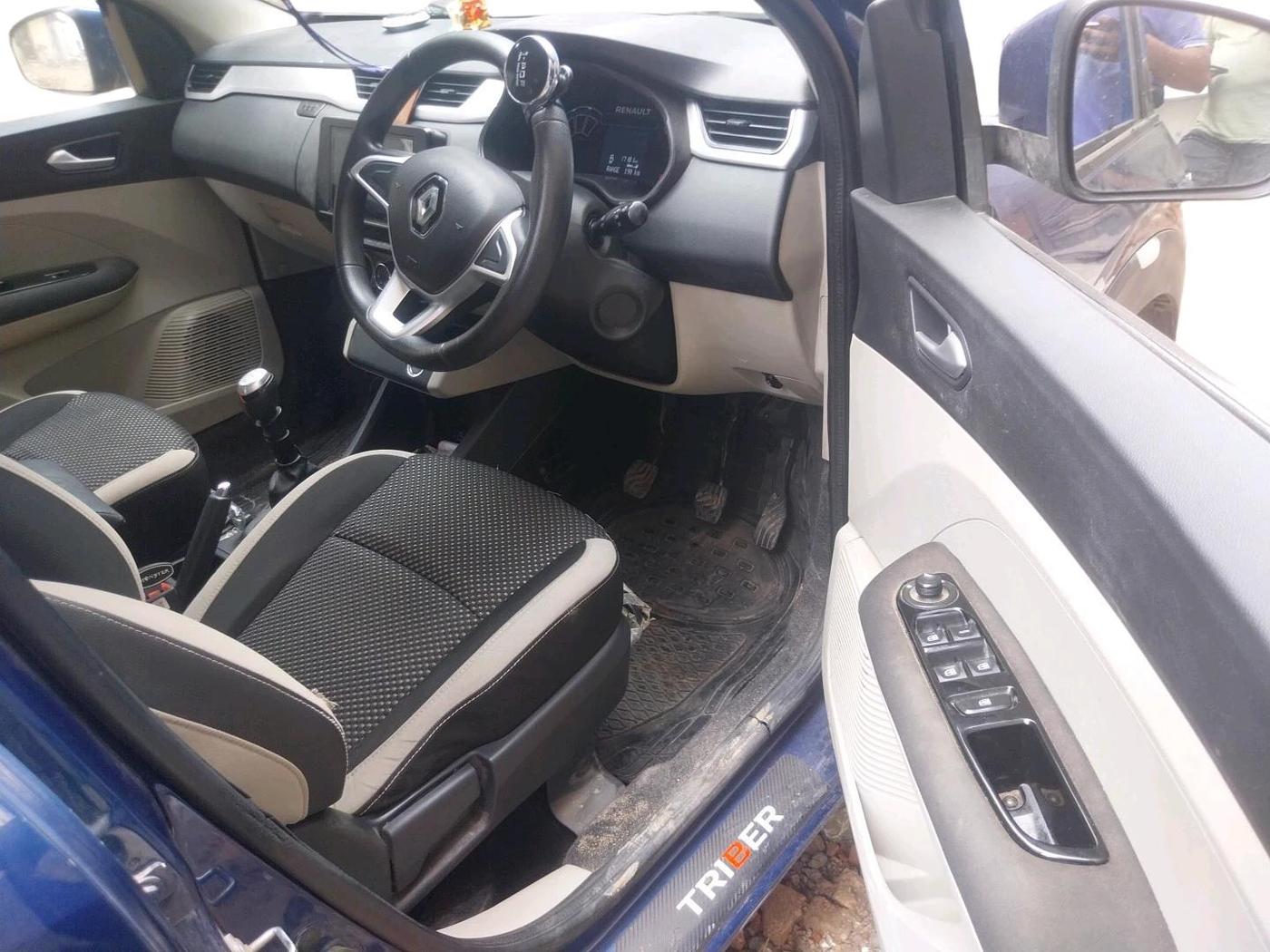 2019 Renault TRIBER RXZ, Petrol, Manual, 17,181 km, interior