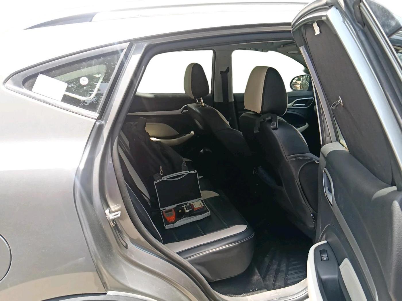 2024 MG ASTOR Select 1.5 CVT (Ivory), Petrol, Automatic, 16,726 km, interior