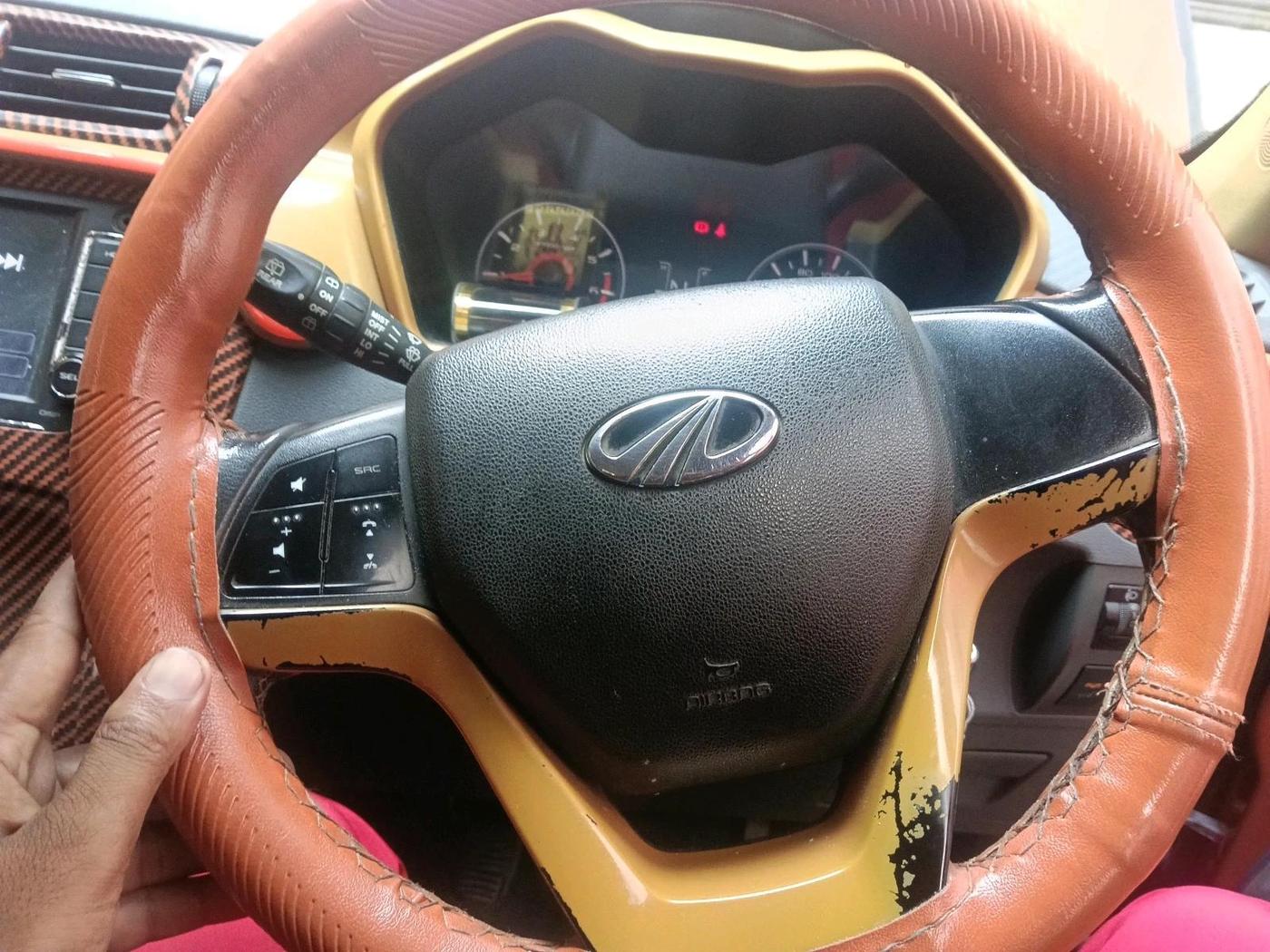 2017 Mahindra KUV 100 NXT K6+ D 6 STR, Diesel, Manual, 88,056 km, interior