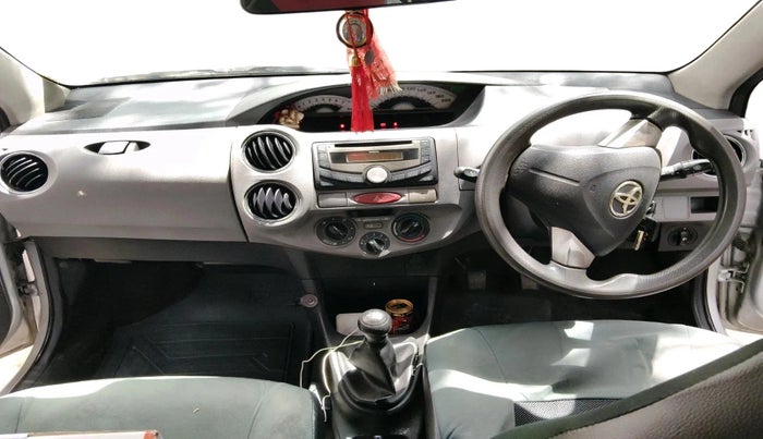 2011 Toyota Etios Liva V, Petrol, Manual, 52,591 km, interior