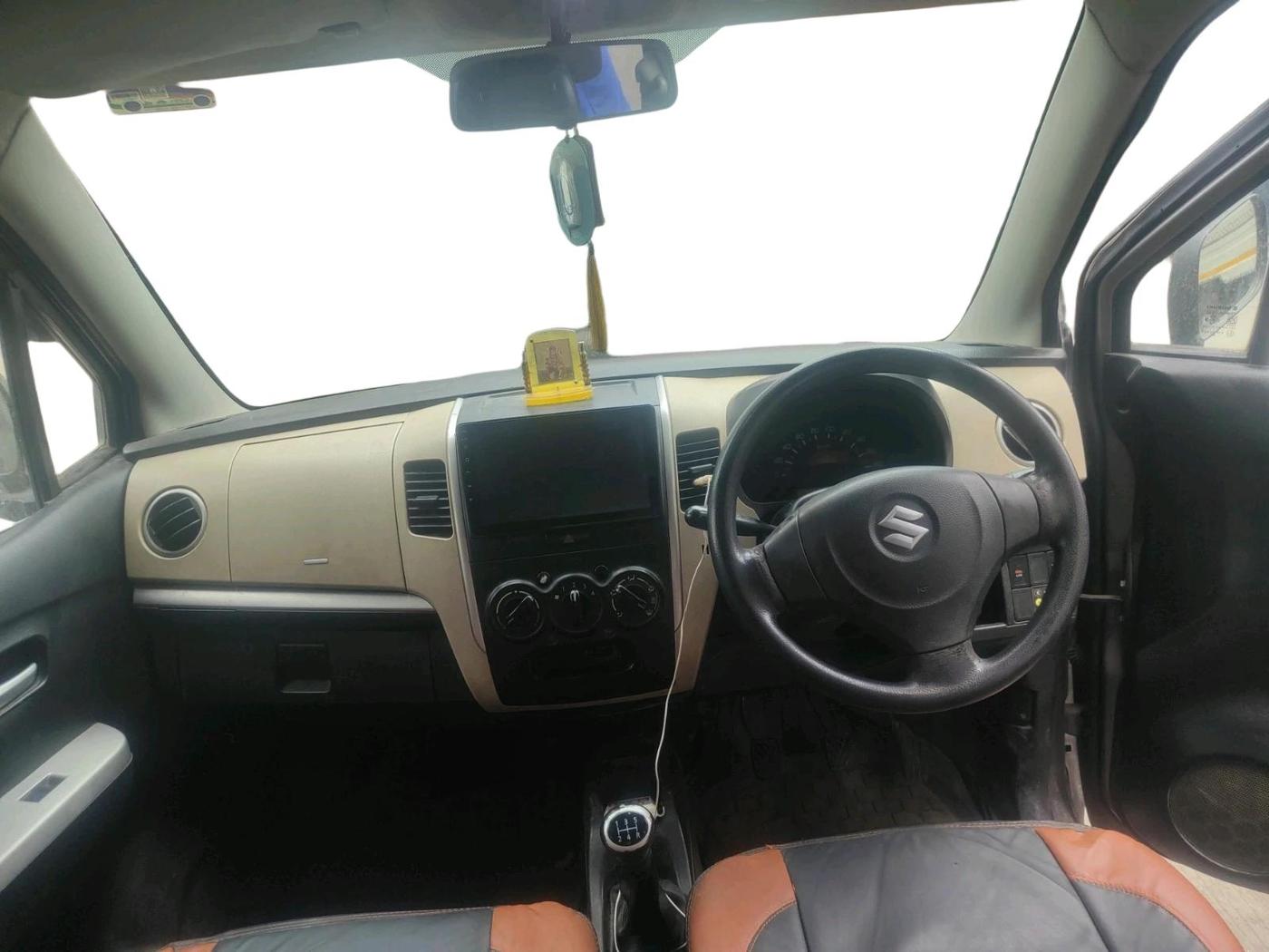 2018 Maruti Wagon R 1.0 LXI CNG, CNG, Manual, 97,938 km, interior
