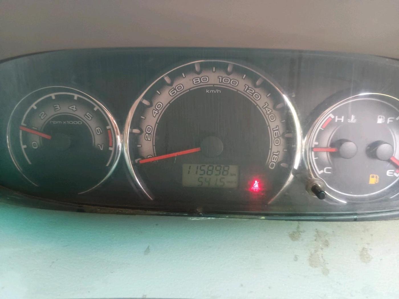 2016 Mahindra NUVOSPORT N8, Diesel, Manual, 1,15,898 km, interior