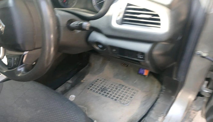 2020 Maruti S Cross DELTA 1.3, Diesel, Manual, 78,099 km, interior