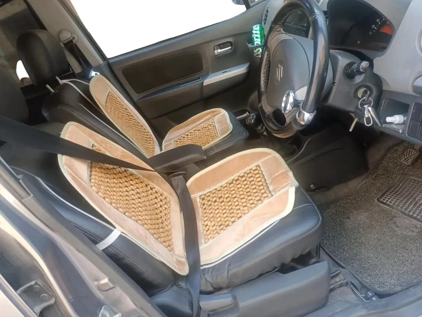 2012 Maruti Wagon R 1.0 LXI, Petrol, Manual, 80,337 km, interior