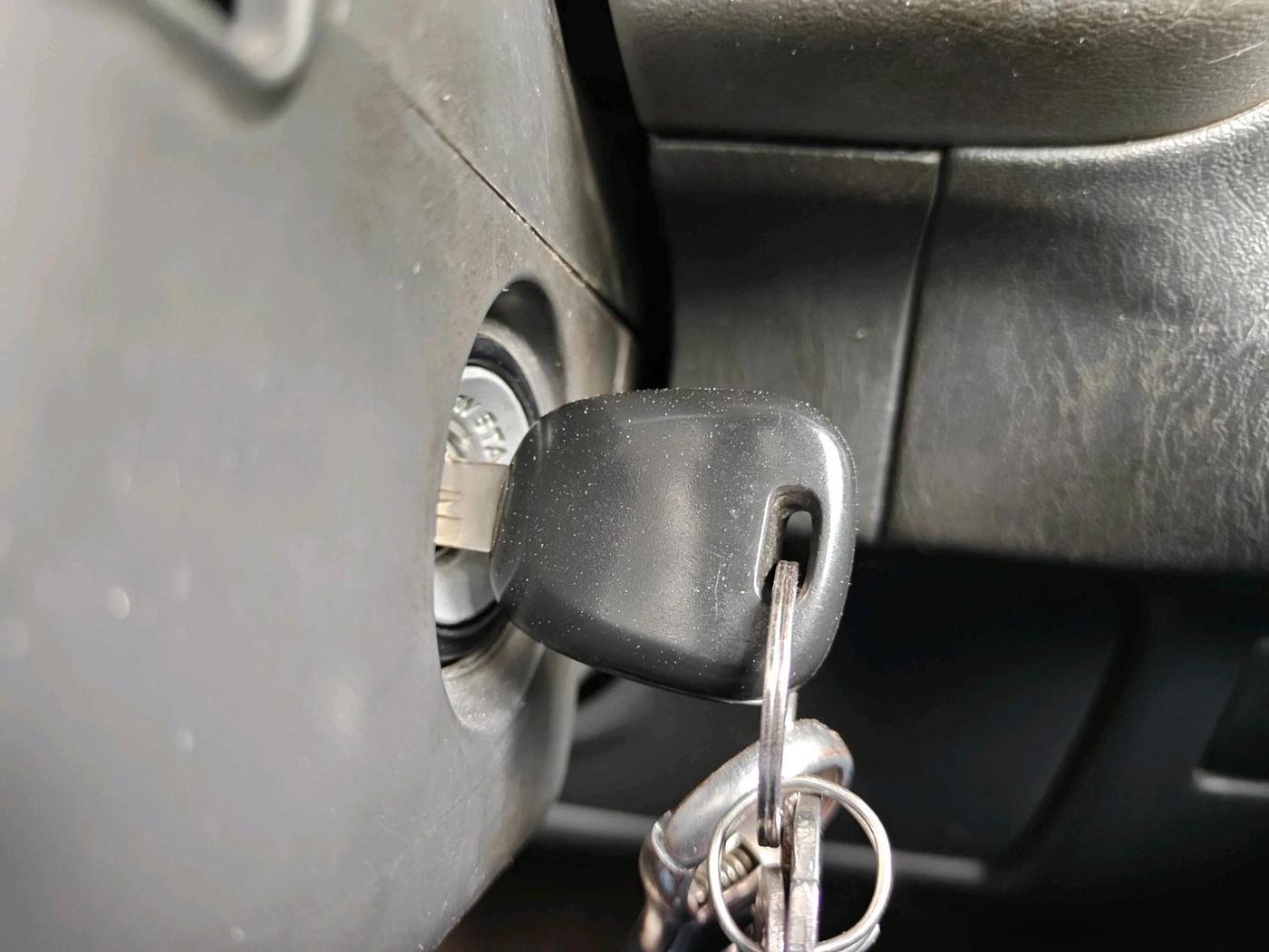2011 Maruti Alto LXI, CNG, Manual, 1,06,897 km, interior