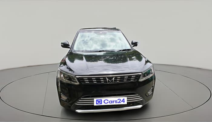 2023 Mahindra XUV300 W8 (O) 1.2 PETROL, Petrol, Manual, 44,191 km, exterior