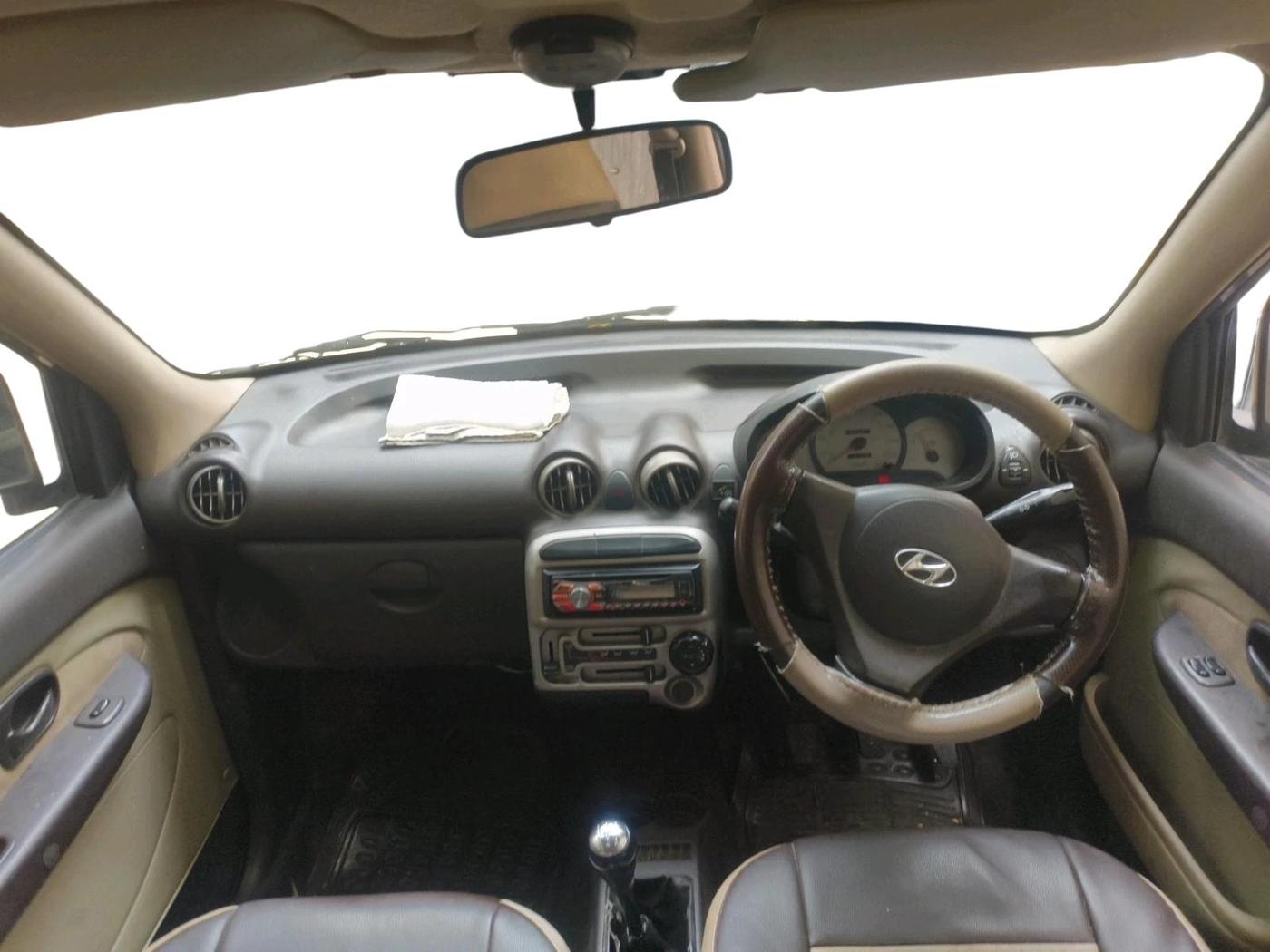 2013 Hyundai Santro Xing GL PLUS, CNG, Manual, 1,29,467 km, interior